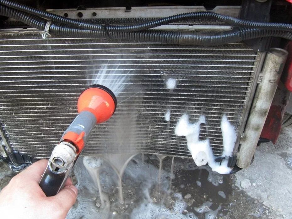 Очистка и ремонт радиатора автокондиционера