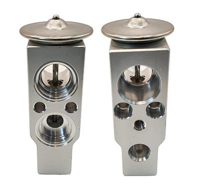 Расширительный клапан ТРВ 11N6-90800 для экскаваторов Komatsu R 7 серии