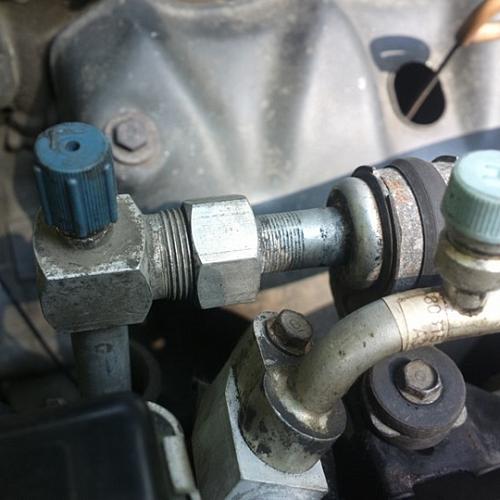 Заправочные штуцеры